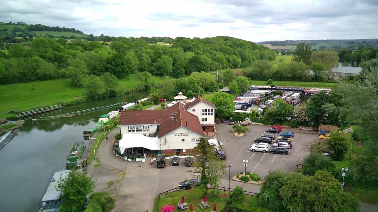 The Riverside Inn Saltford Exterior foto